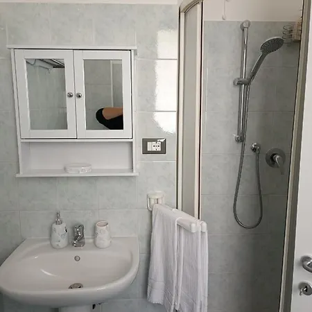 בית הארחה Caribe 2*